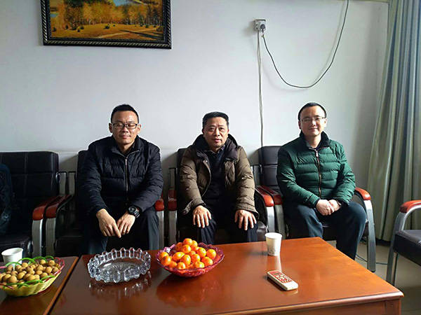 長江水利委員會(huì)長江科學(xué)院周世華所長、李響博士來廠參觀